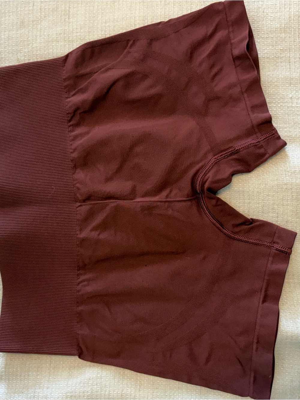 Gymshark High-Waist Seamless Shorts in Burgundy - Picture 2 of 3